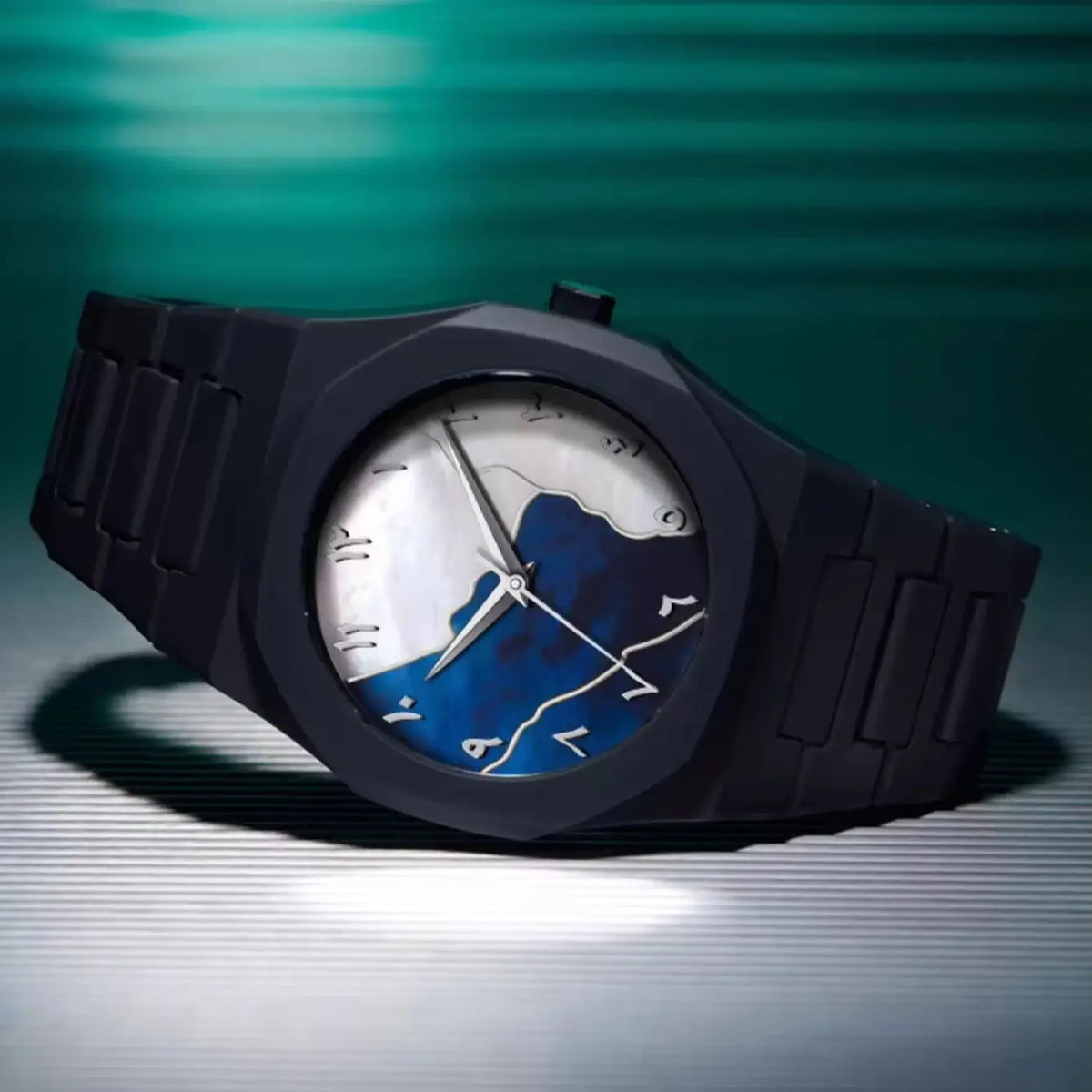Montre Sahar posée